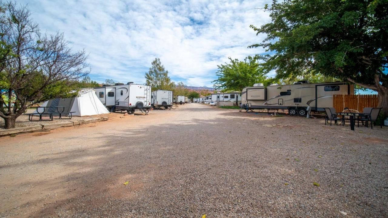 Funstays Glamping Setup Tent In Rv Park #2 Ok-T2 Moab Esterno foto